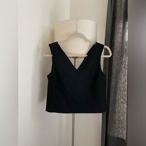 & Other stories black crop top (size 6)